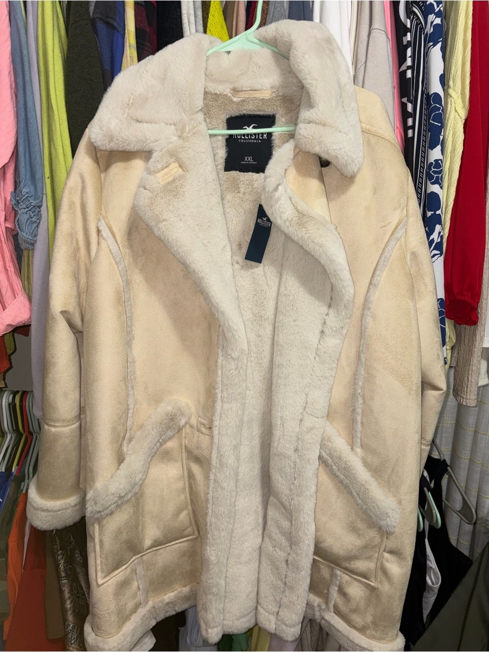 Hollister Cream Faux Shearling Teddy Jacket